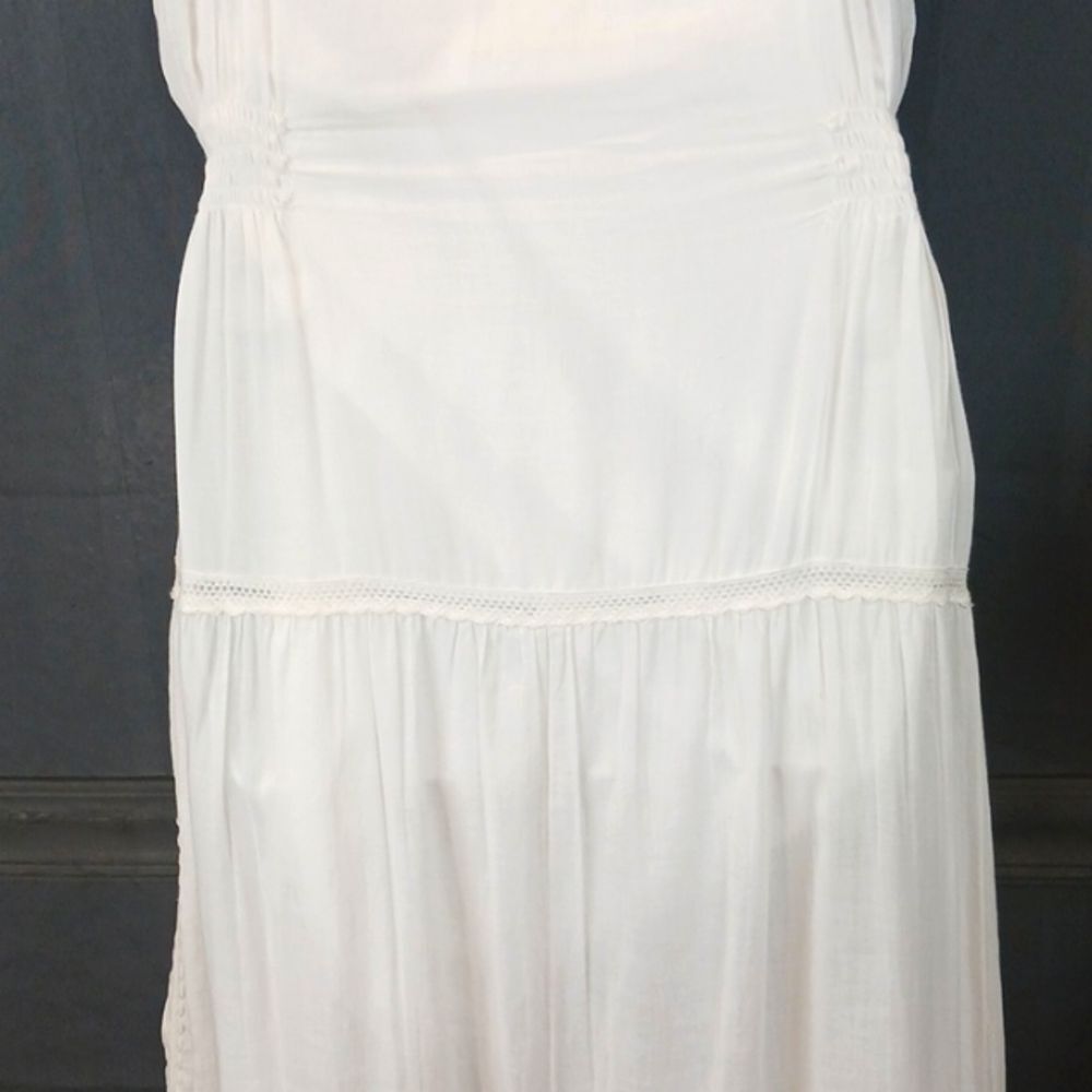 Chelsea & Violet Embroidered white cotton and lace sleeveless tiered maxi dress - Picture 13 of 16